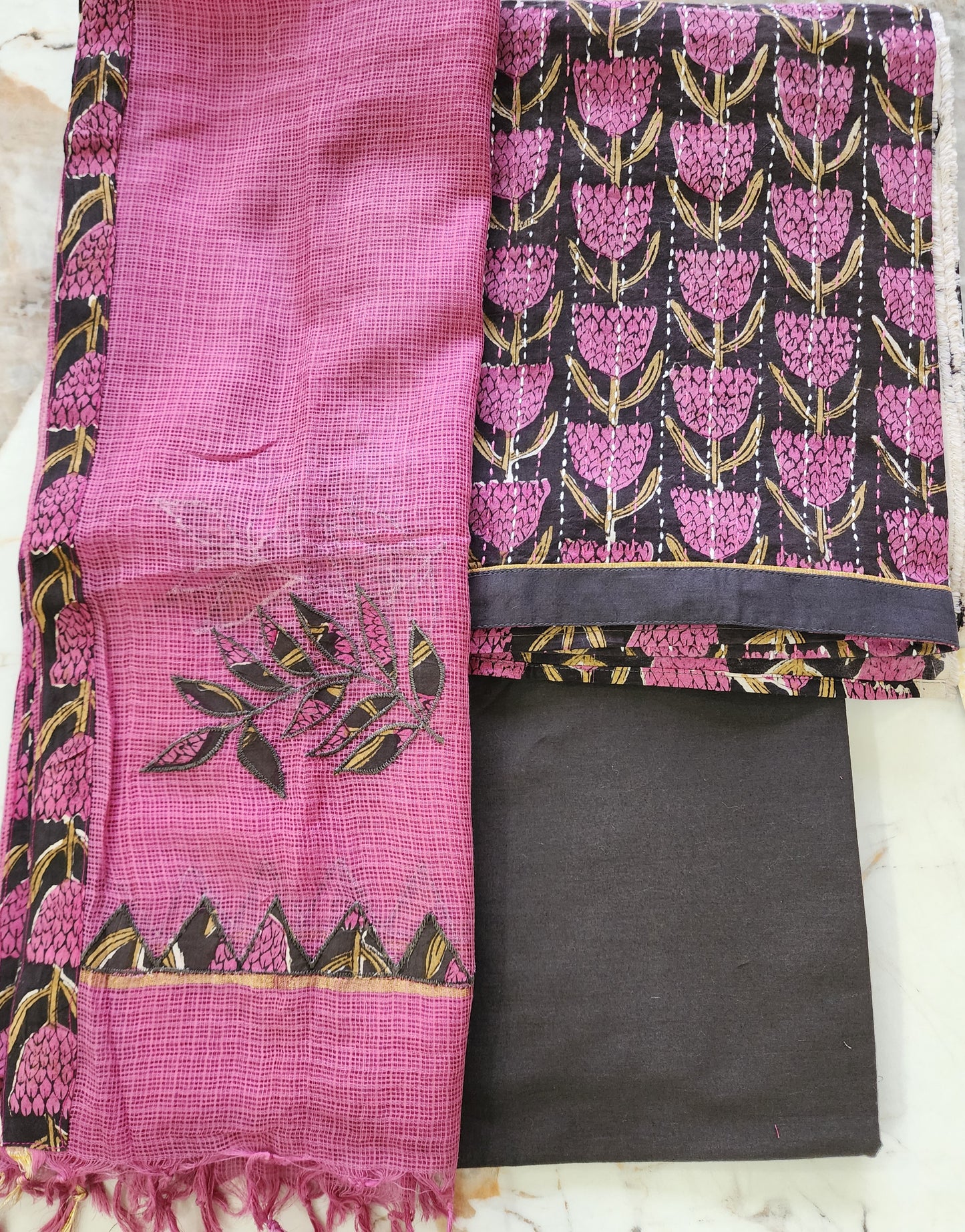 Cotton Kalamkari Kurta Set With Kota Dupatta in Black & Pink