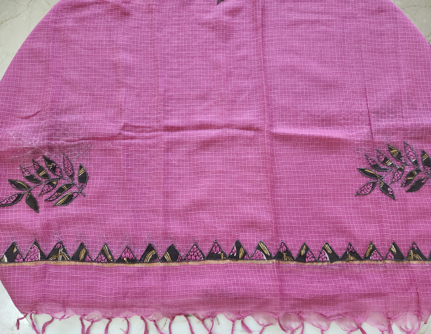 Cotton Kalamkari Kurta Set With Kota Dupatta in Black & Pink