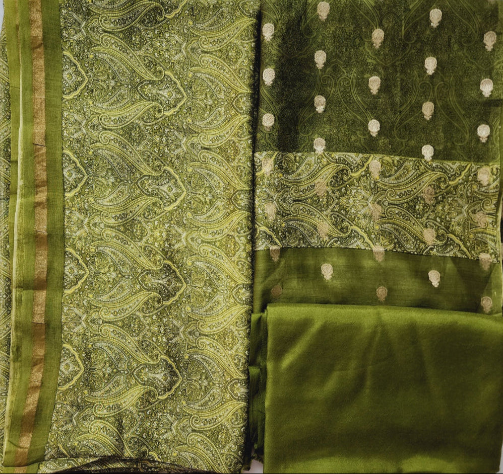 Green Munga Silk Kurta Set With Zari Buta