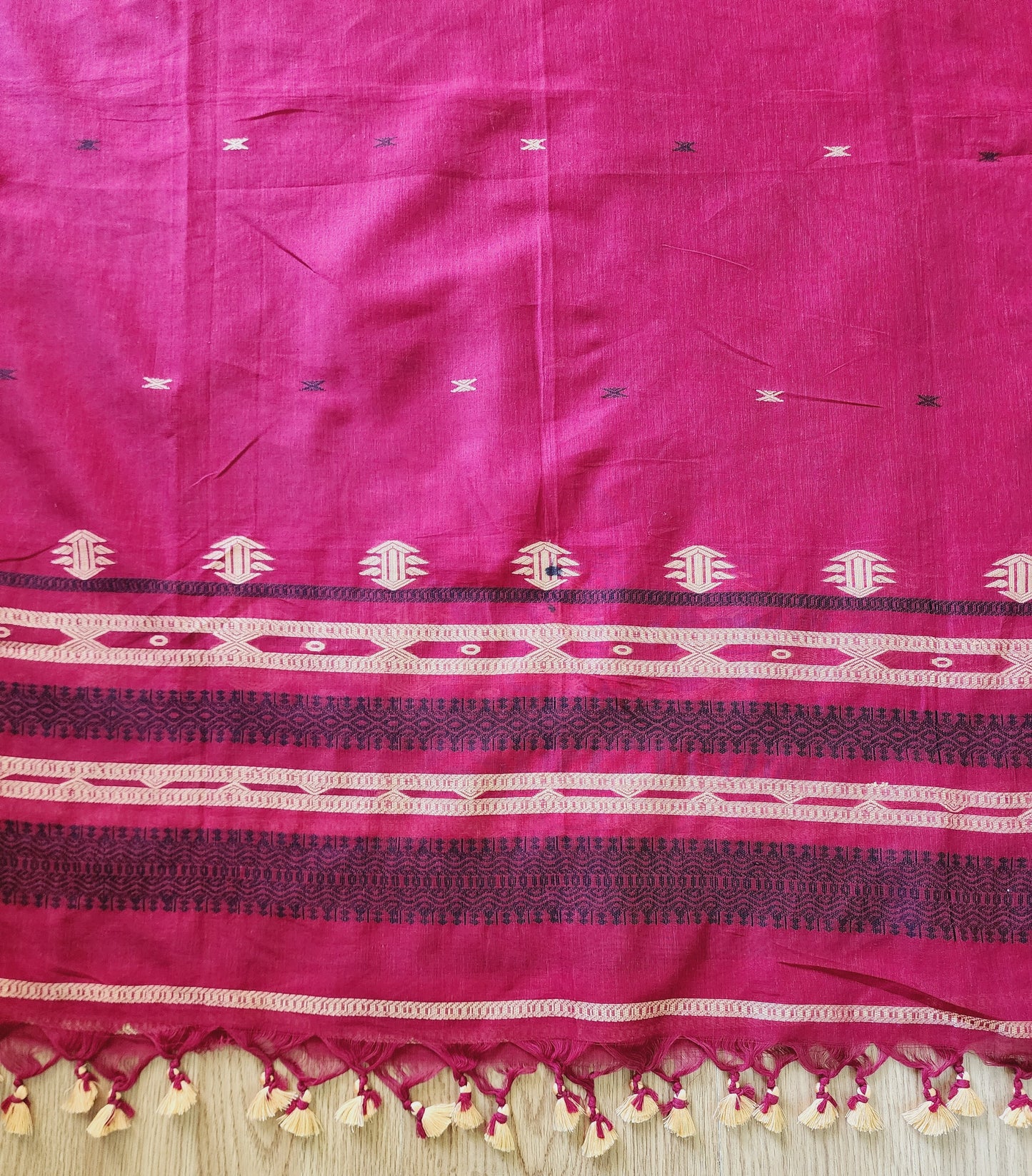 Maroon Red Handwoven Handloom Cotton Dupatta With Tassels