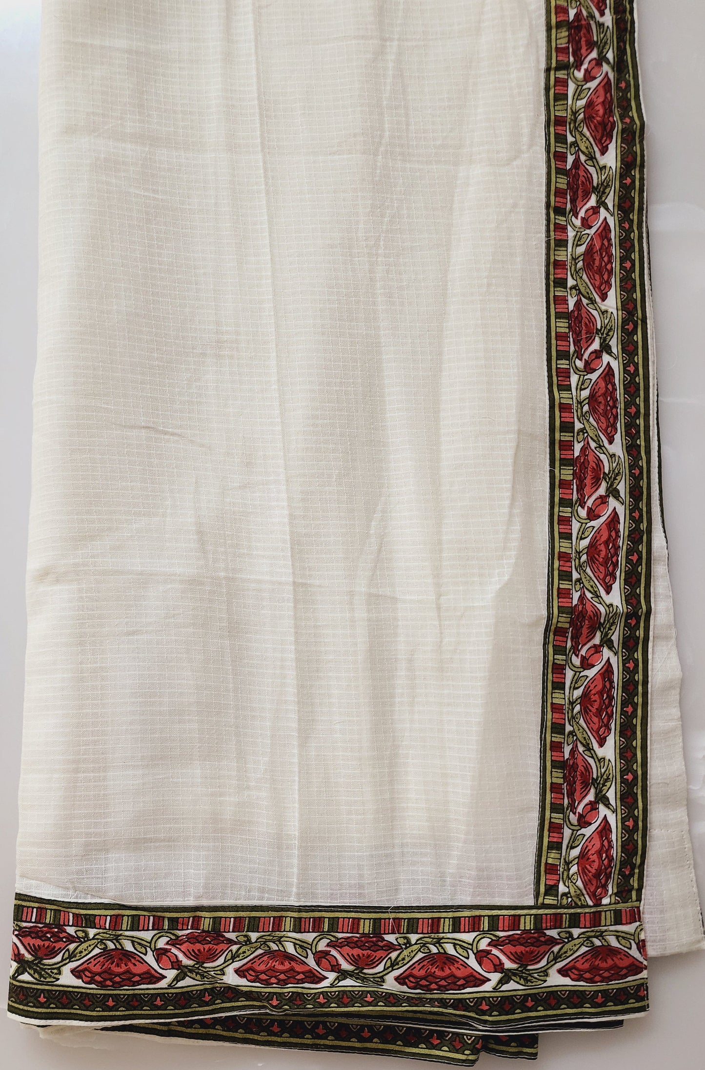 Offwhite & Rust Kilol Print Cotton Kurta Set With Mul Cotton Dupatta