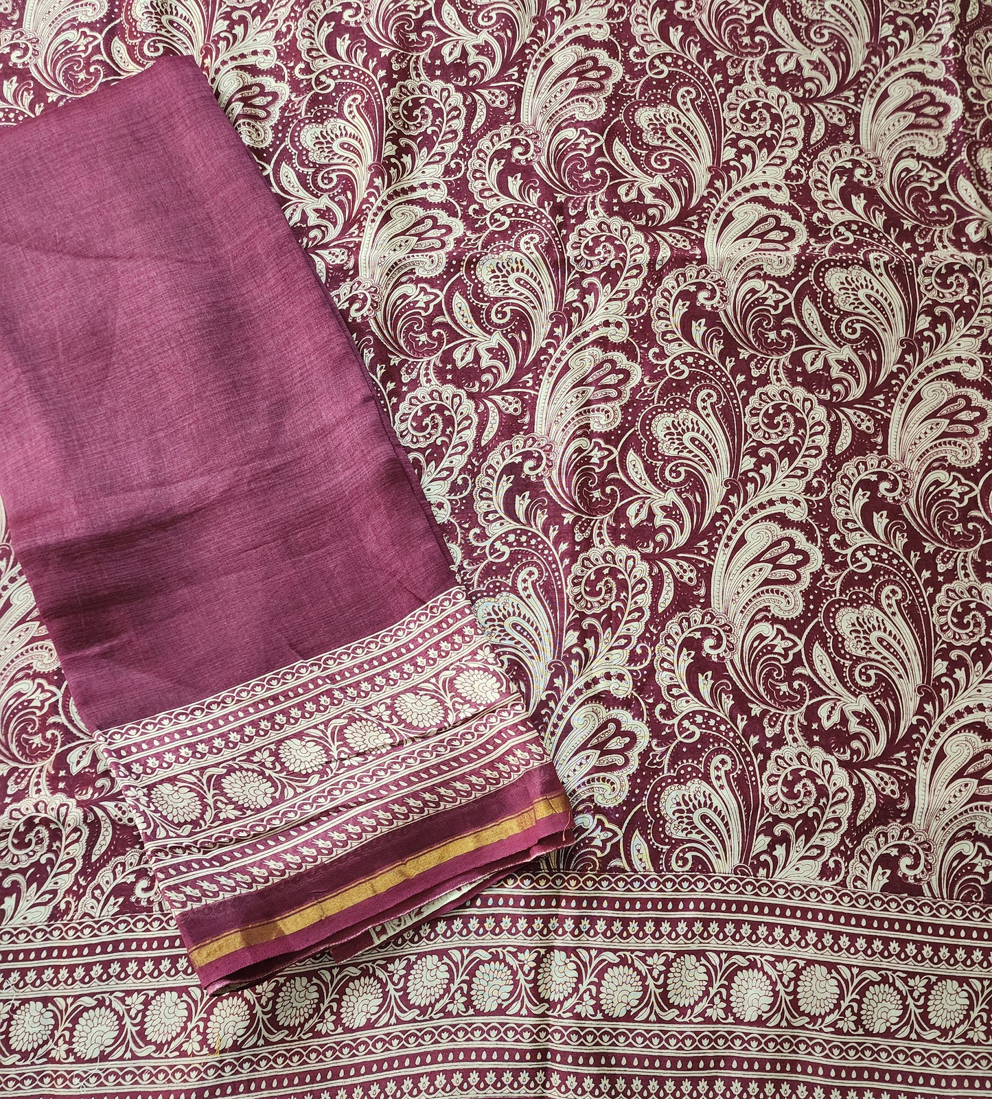 Maroon Maheshwari Kurta Set With Dupatta In Paisley Design & Shantoon Bottom