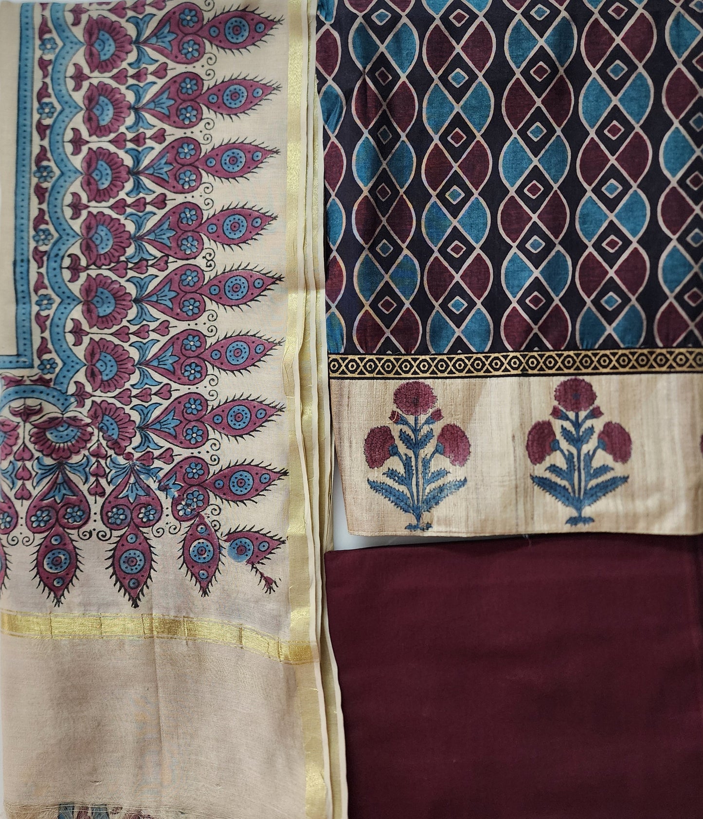 Beige & Maroon Muslin Kurta Set With Maheshwari Handblock Dupatta