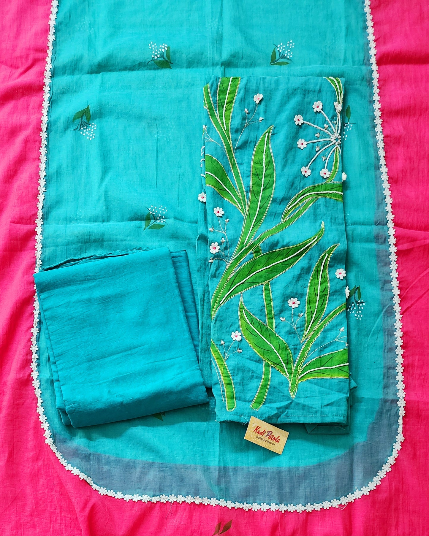 Rama Green & Dark Pink Pure Mul Cotton Kurta Set With Embroidery & Lace Work
