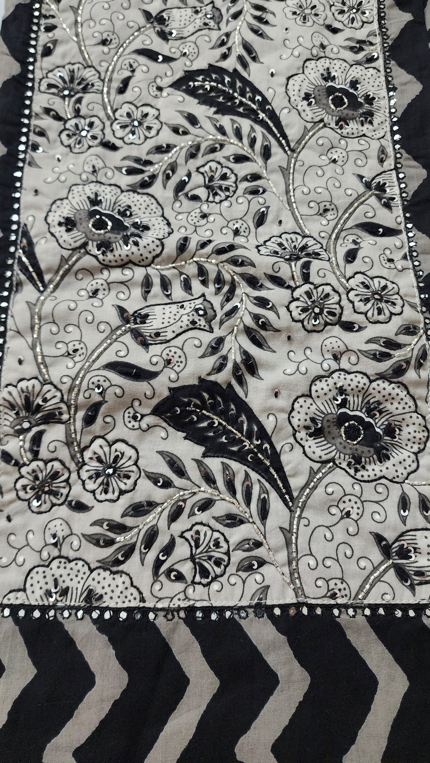 Black & Grey Cotton Printed Kurta With Embroidered Yoke And Mul Cotton Dupatta